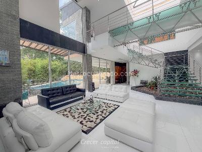 Casa de 5 alcobas en venta en El Poblado, Medellín, 1100 m² · foto 3 de 20