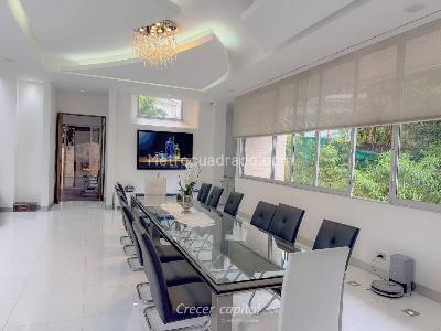 Casa de 5 alcobas en venta en El Poblado, Medellín, 1100 m² · foto 5 de 20