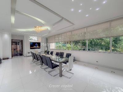 Casa de 5 alcobas en venta en El Poblado, Medellín, 1100 m² · foto 6 de 20