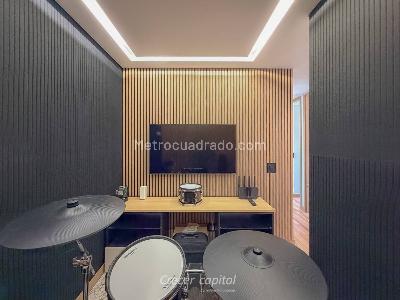Apartamento de 3 alcobas en venta en El Poblado, Medellín, 90 m² · foto 13 de 16