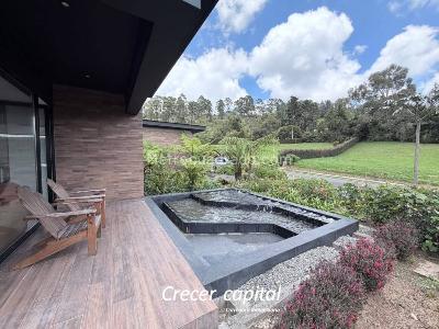 Casa de 3 alcobas en arriendo en Alto De Palmas, Envigado, 1960 m² · foto 5 de 20