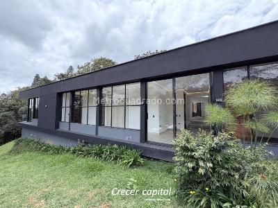 Casa de 4 alcobas en arriendo en Alto De Palmas, Envigado · foto 2 de 20