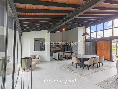 Casa de 5 alcobas en arriendo en Las Mercedes, Envigado · foto 8 de 20