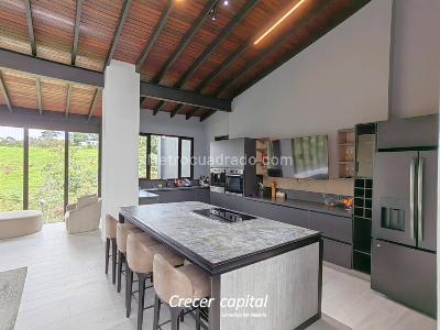Casa de 5 alcobas en venta en Las Mercedes, Envigado · foto 9 de 20