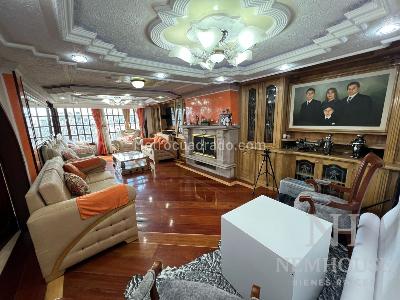 Casa de 4 alcobas en venta en Ciudad Berna, Bogotá, 670 m² · foto 4 de 20