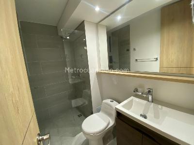 Apartamento de 3 alcobas en venta en Varsovia, Ibagué, 92 m² · foto 8 de 18