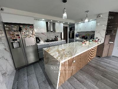 Casa de 4 alcobas en venta en Pontevedra, Bogotá, 385 m² · foto 4 de 20