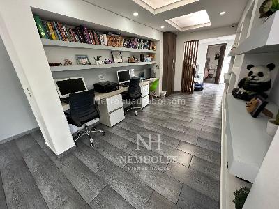 Casa de 4 alcobas en venta en Pontevedra, Bogotá, 385 m² · foto 2 de 20