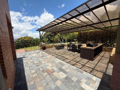 Casa de 4 alcobas en venta en La Calera, La Calera · foto 19 de 20
