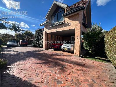 Casa de 5 alcobas en venta en Fontanar, Cajicá, 320 m² · foto 2 de 20