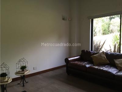 Casa de 5 alcobas en venta en Llanogrande, Rionegro, 704 m² · foto 3 de 20