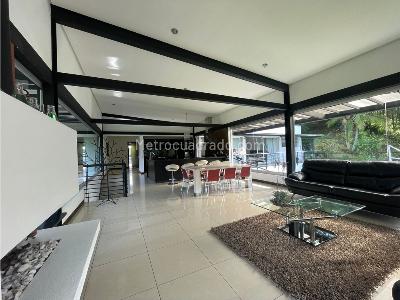 Casa de 5 alcobas en venta en Rionegro, Rionegro, 550 m² · foto 11 de 20