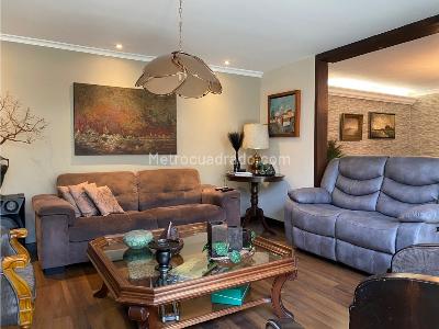 Casa de 3 alcobas en venta en Envigado Sector City Plaza, Envigado, 230 m² · foto 5 de 20