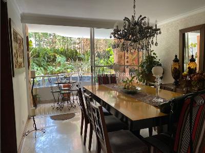 Apartamento de 3 alcobas en venta en Poblado Sector Tesoro, Medellín, 154 m² · foto 1 de 20