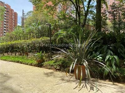 Apartamento de 3 alcobas en venta en Poblado Sector Tesoro, Medellín, 154 m² · foto 3 de 20