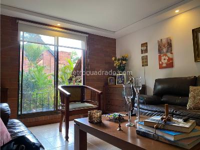 Casa de 3 alcobas en venta en Loma De Las Brujas, Envigado, 160 m² · foto 5 de 20