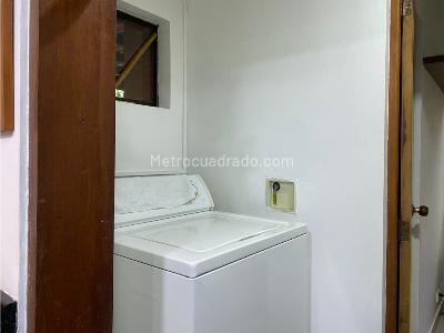 Casa de 3 alcobas en venta en Loma De Las Brujas, Envigado, 160 m² · foto 9 de 20