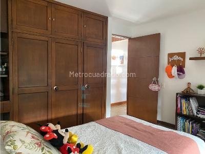 Casa de 3 alcobas en venta en Loma De Las Brujas, Envigado, 160 m² · foto 14 de 20