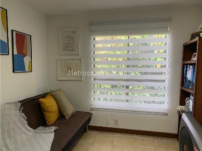 Casa de 3 alcobas en venta en Loma De Las Brujas, Envigado, 160 m² · foto 17 de 20