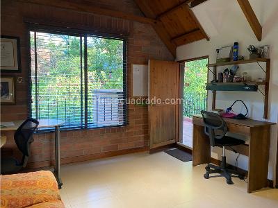 Casa de 3 alcobas en venta en Loma De Las Brujas, Envigado, 160 m² · foto 20 de 20