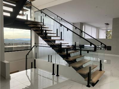 Casa de 5 alcobas en venta en Envigado, Envigado, 729 m² · foto 10 de 20