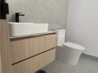 Casa de 5 alcobas en venta en Envigado, Envigado, 729 m² · foto 13 de 20