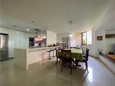 Apartamento de 4 alcobas en venta en Poblado La Visitacion, Medellín, 170 m² · foto 11 de 12