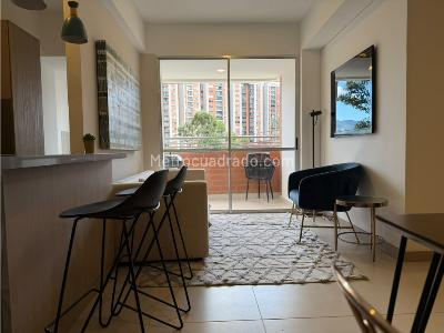 Apartamento de 3 alcobas en venta en Itagui Sector Chimeneas, Itagüí, 72 m² · foto 3 de 20
