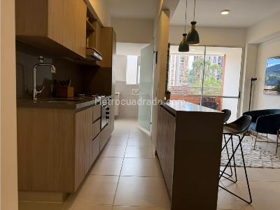 Apartamento de 3 alcobas en venta en Itagui Sector Chimeneas, Itagüí, 72 m² · foto 4 de 20