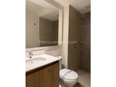 Apartamento de 3 alcobas en venta en Chimeneas, Itagüí, 73 m² · foto 12 de 20