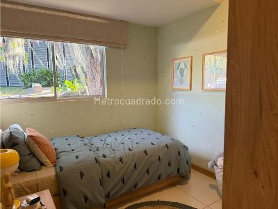 Apartamento de 3 alcobas en venta en Chimeneas, Itagüí, 73 m² · foto 15 de 20