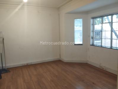 Casa en venta en Quinta Camacho, Bogotá · foto 6 de 17