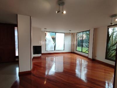 Casa de 4 alcobas en venta en Chia, Chía, 300 m² · foto 2 de 20