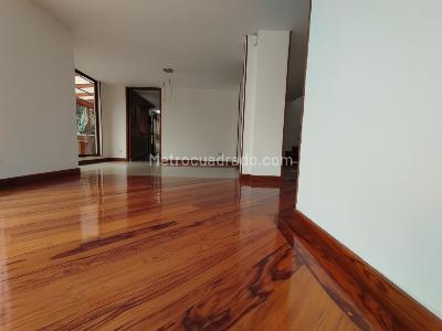 Casa de 4 alcobas en venta en Chia, Chía, 300 m² · foto 3 de 20