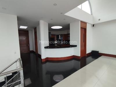 Apartamento de 3 alcobas en venta en Santa Barbara Oriental, Bogotá, 291 m² · foto 6 de 20