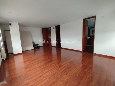 Apartamento de 3 alcobas en venta en Santa Barbara Oriental, Bogotá, 291 m² · foto 17 de 20