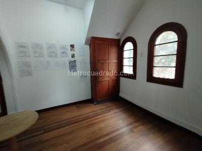 Casa de 5 alcobas en venta en Bosque Izquierdo, Bogotá, 423 m² · foto 7 de 18