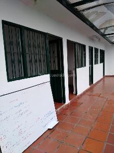 Casa de 5 alcobas en venta en Centro, Funza, 439 m² · foto 2 de 20