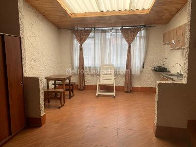 Casa de 5 alcobas en venta en Pardo Rubio, Bogotá, 475 m² · foto 6 de 20