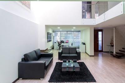 Casa de 1 alcoba en venta en Lisboa, Bogotá, 297 m² · foto 2 de 8
