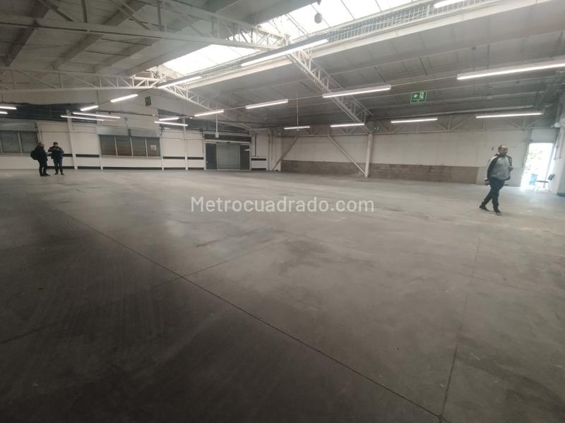 Local Comercial en Arriendo, Suba Centro, Bogotá D.C. - Vista 5