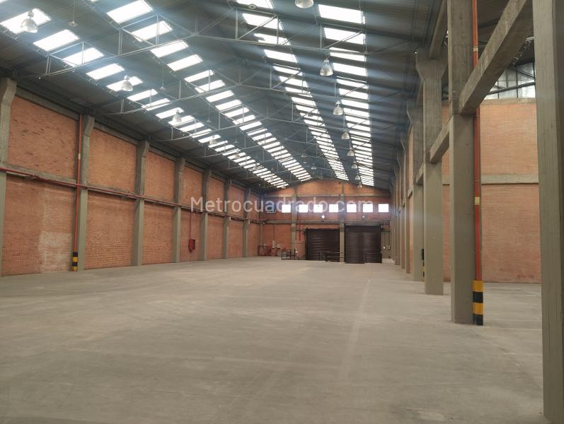 Bodega en Arriendo, Montevideo, Bogotá D.C. - Vista 2