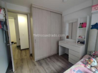 Apartamento de 3 alcobas en venta en La Felicidad, Bogotá, 77 m² · foto 16 de 20