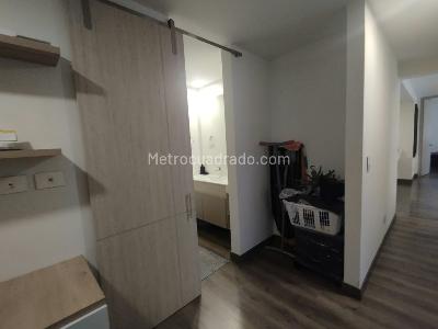 Apartamento de 3 alcobas en venta en La Felicidad, Bogotá, 77 m² · foto 18 de 20