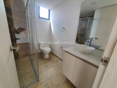 Apartamento en venta en Chipre, Manizales · foto 9 de 15