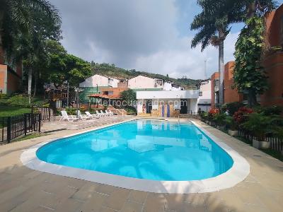 Apartamento de 4 alcobas en venta en Guadalupe, Cali, 106 m² · foto 19 de 20