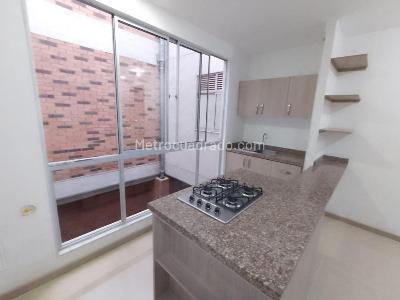 Apartamento de 1 alcoba en venta en El Ingenio Iii, Cali, 51 m² · foto 3 de 15