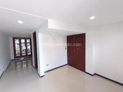 Casa de 5 alcobas en venta en Ciudad Jardin, Cali, 390 m² · foto 19 de 20