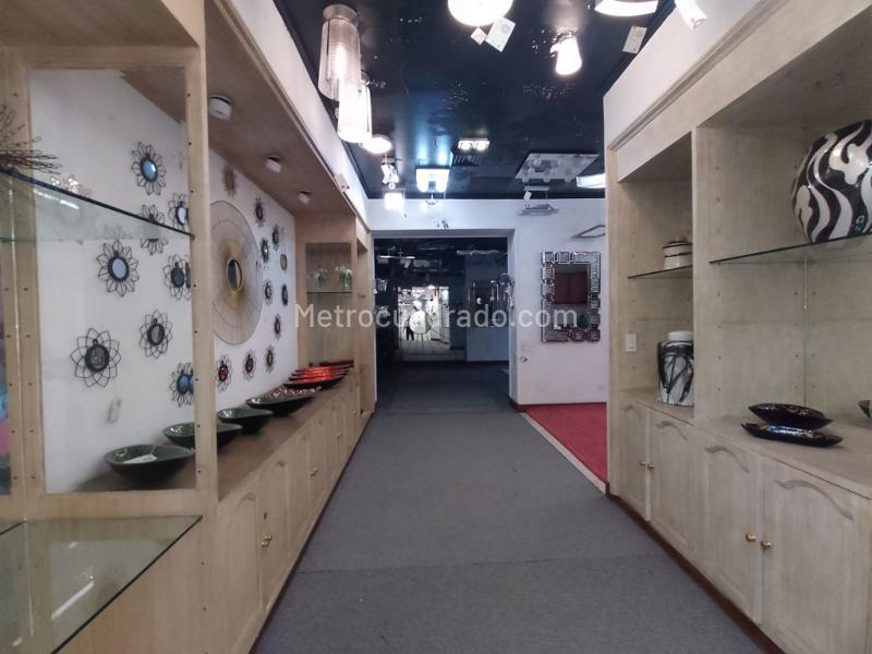 Local Comercial en Arriendo, Granada Norte, Cali - Más
