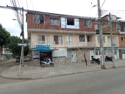 Casa de 5 alcobas en venta en Las Delicias, Cali, 280 m² · foto 2 de 4